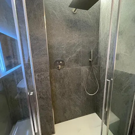 Del Cervino Cir N 0016 شقة *